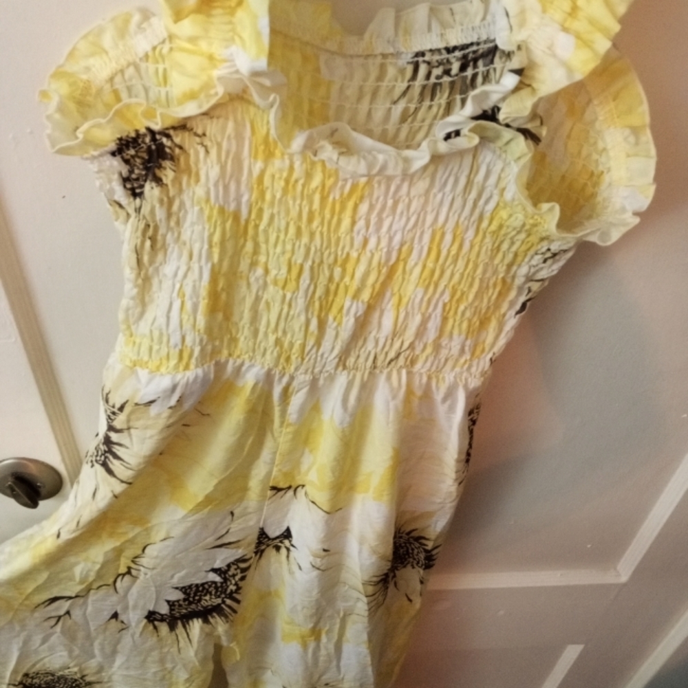 H&m Sunflower Smocked Jumpsuit/Romper with pockets Womens Size XS - Picture 6 of 8